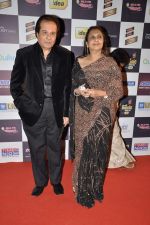 at Radio Mirchi music awards red carpet in Mumbai on 7th Feb 2013 (50).JPG